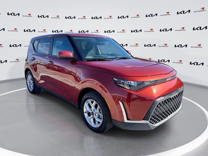 Used 2023 Kia Soul LX w/ Option Group 015