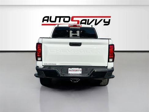 Used 2024 Chevrolet Colorado W/T w/ Safety Package image 6