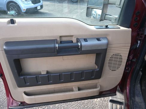 Used 2016 Ford F550 2WD Regular Cab Super Duty w/ XLT Interior Package image 24