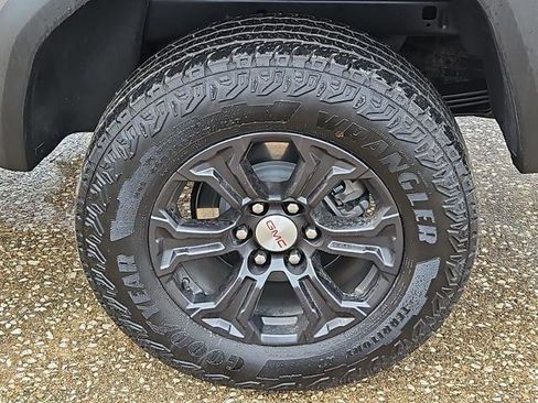 Certified 2024 GMC Canyon Elevation w/ Elevation Premium Package image 30