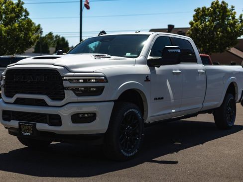 New 2025 RAM 2500 Limited image 4