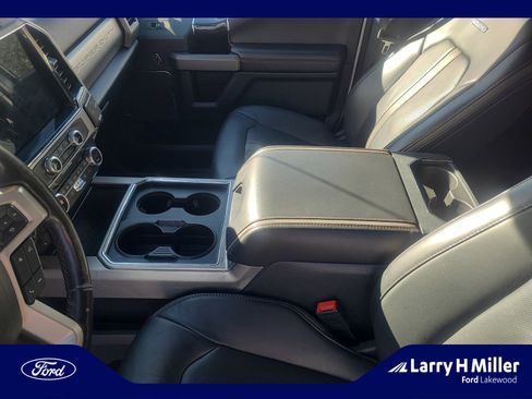 Used 2022 Ford F350 Platinum w/ FX4 Off-Road Package image 15