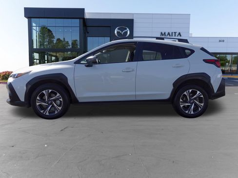 Used 2025 Subaru Crosstrek 2.5i Premium AWD/4WD image 6
