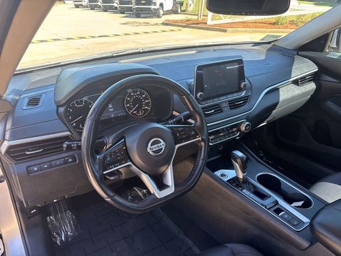 Used 2019 Nissan Altima 2.5 SV image 26