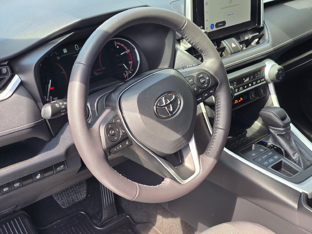 Used 2023 Toyota RAV4 XLE w/ Convenience Package AWD/4WD image 18