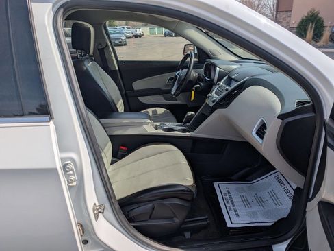 Used 2011 Chevrolet Equinox LT image 11