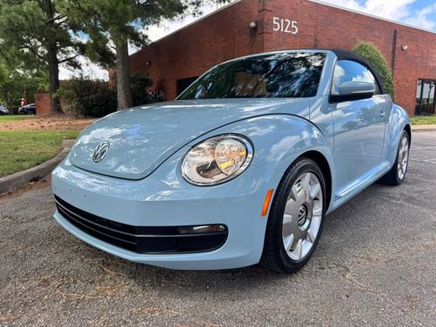 Used 2013 Volkswagen Beetle 2.5 FWD image 12