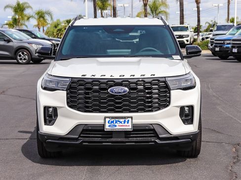 New 2026 Ford Explorer ST-Line w/ ST-Line Street Pack RWD image 2