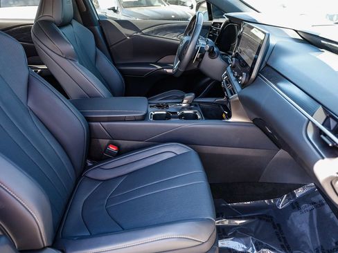 Used 2024 Lexus RX 350 F Sport w/ Convenience Package image 17