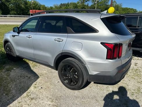Used 2022 Kia Sorento S w/ Panoramic Sunroof Package AWD/4WD image 10