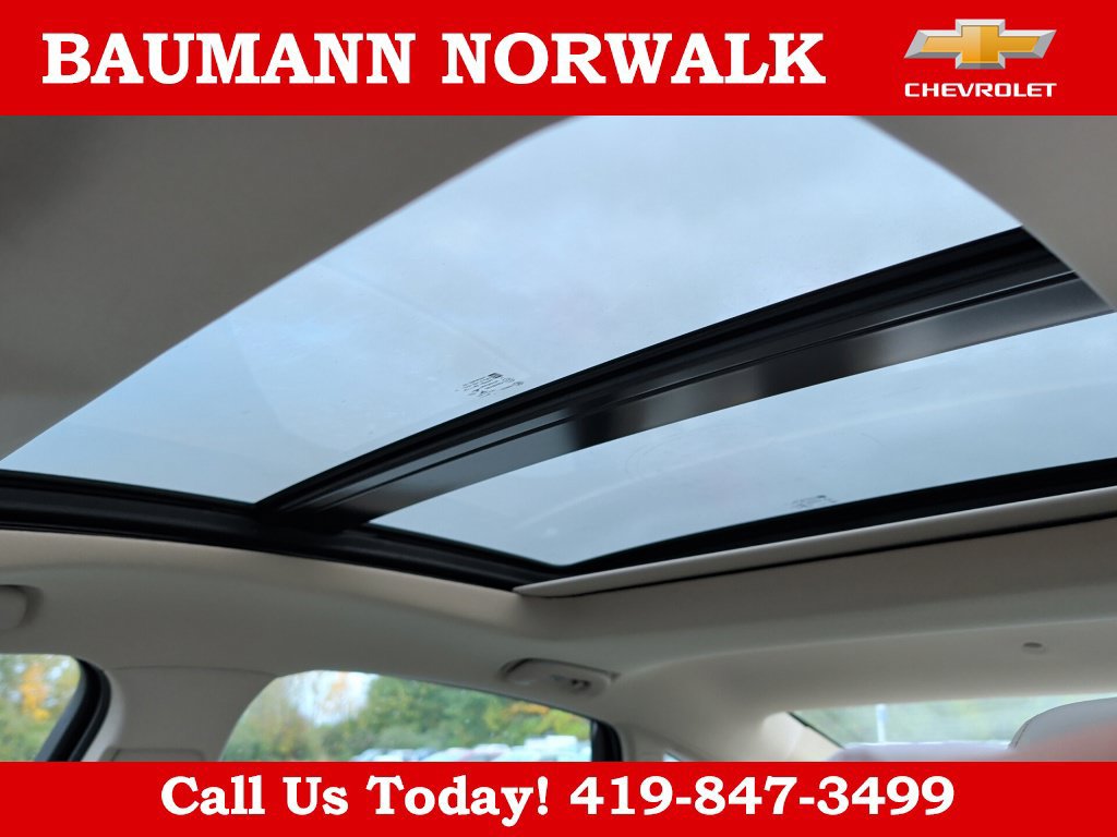 Used 2019 Buick LaCrosse Essence w/ Sun and Shade Package AWD/4WD image 29
