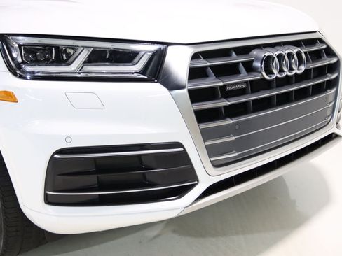 Used 2019 Audi Q5 2.0T Premium Plus w/ Premium Plus Package AWD/4WD image 26
