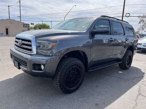 Used 2014 Toyota Sequoia SR5 image 10