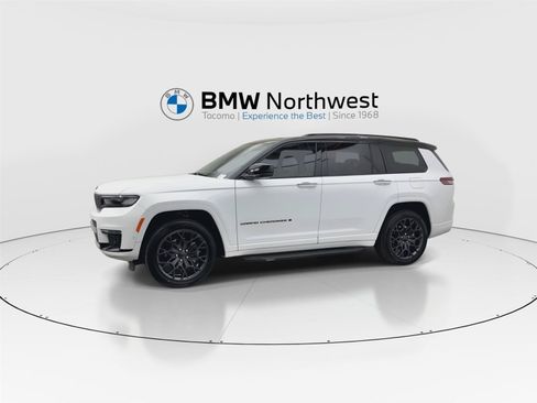 Used 2023 Jeep Grand Cherokee L Summit AWD/4WD image 10