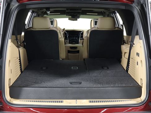 Used 2019 Cadillac Escalade Platinum AWD/4WD image 28