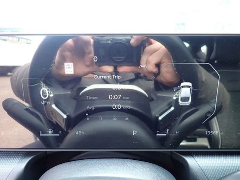 Certified 2025 Kia K4 GT-Line image 29