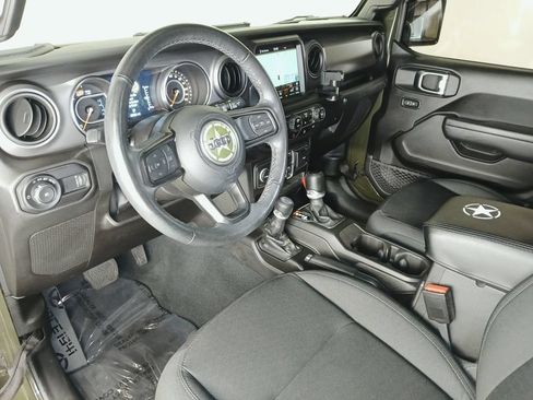 Used 2023 Jeep Wrangler Unlimited Sport w/ Sun And Sound Package AWD/4WD image 15