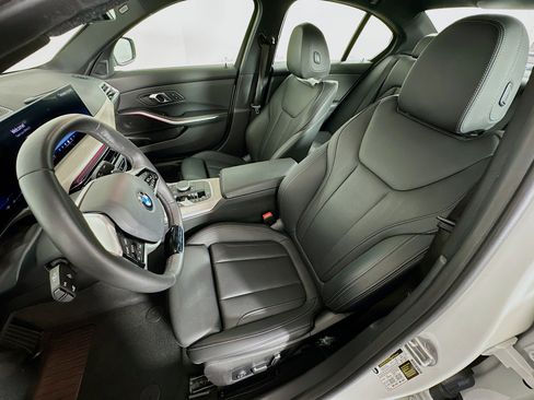 Used 2025 BMW 330i Sedan image 13