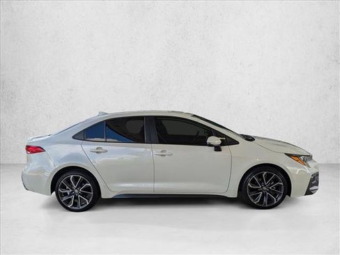 Used 2021 Toyota Corolla SE image 4