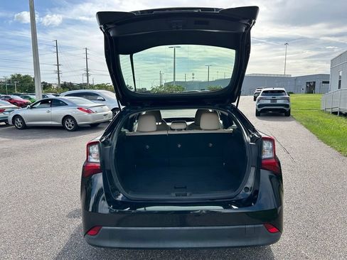 Used 2021 Toyota Prius LE FWD image 46