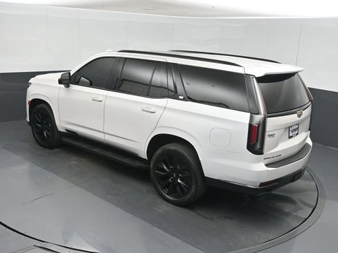Used 2021 Cadillac Escalade Sport w/ LPO, Illumination Package AWD/4WD image 49
