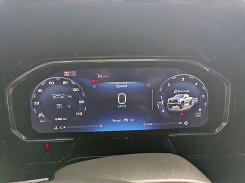 Used 2026 Chevrolet Silverado 1500 LT Trail Boss w/ Convenience Package II image 9