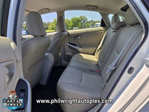 Used 2015 Toyota Prius Four FWD image 10