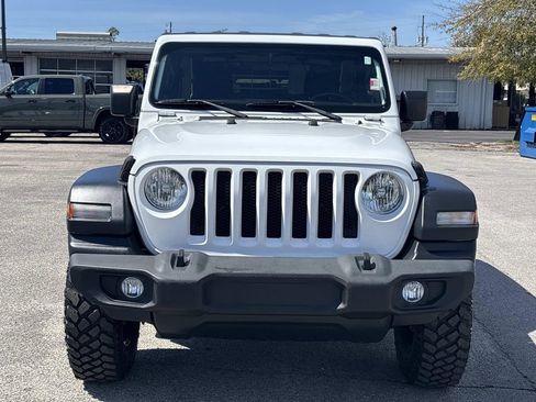 Used 2018 Jeep Wrangler Sport image 8