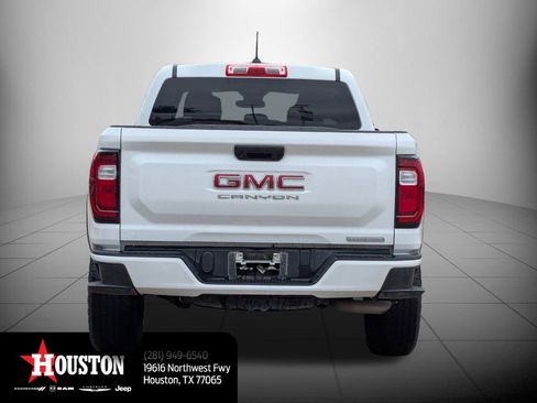 Used 2024 GMC Canyon Elevation image 4