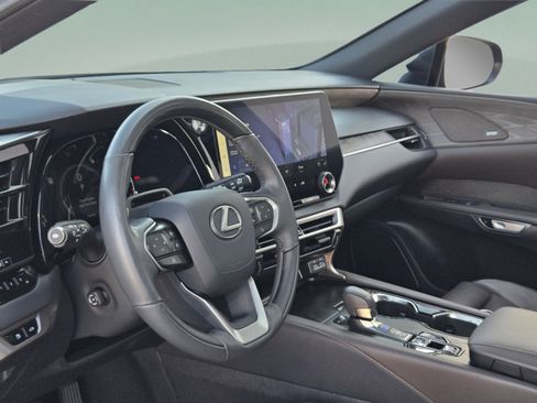 Certified 2023 Lexus RX 350 FWD w/ Accessory Package (K3) image 10