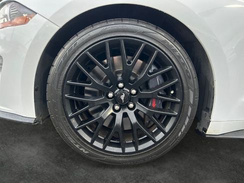 Used 2022 Ford Mustang GT Premium w/ GT Performance Package RWD image 4