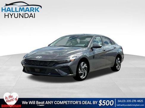 New 2025 Hyundai Elantra SEL image 1