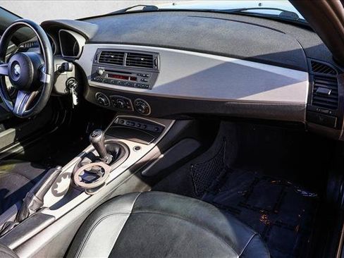 Used 2003 BMW Z4 2.5i RWD image 18