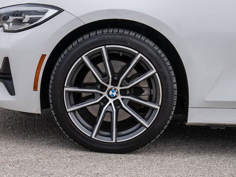 Used 2019 BMW 330i xDrive Sedan w/ Convenience Package image 37