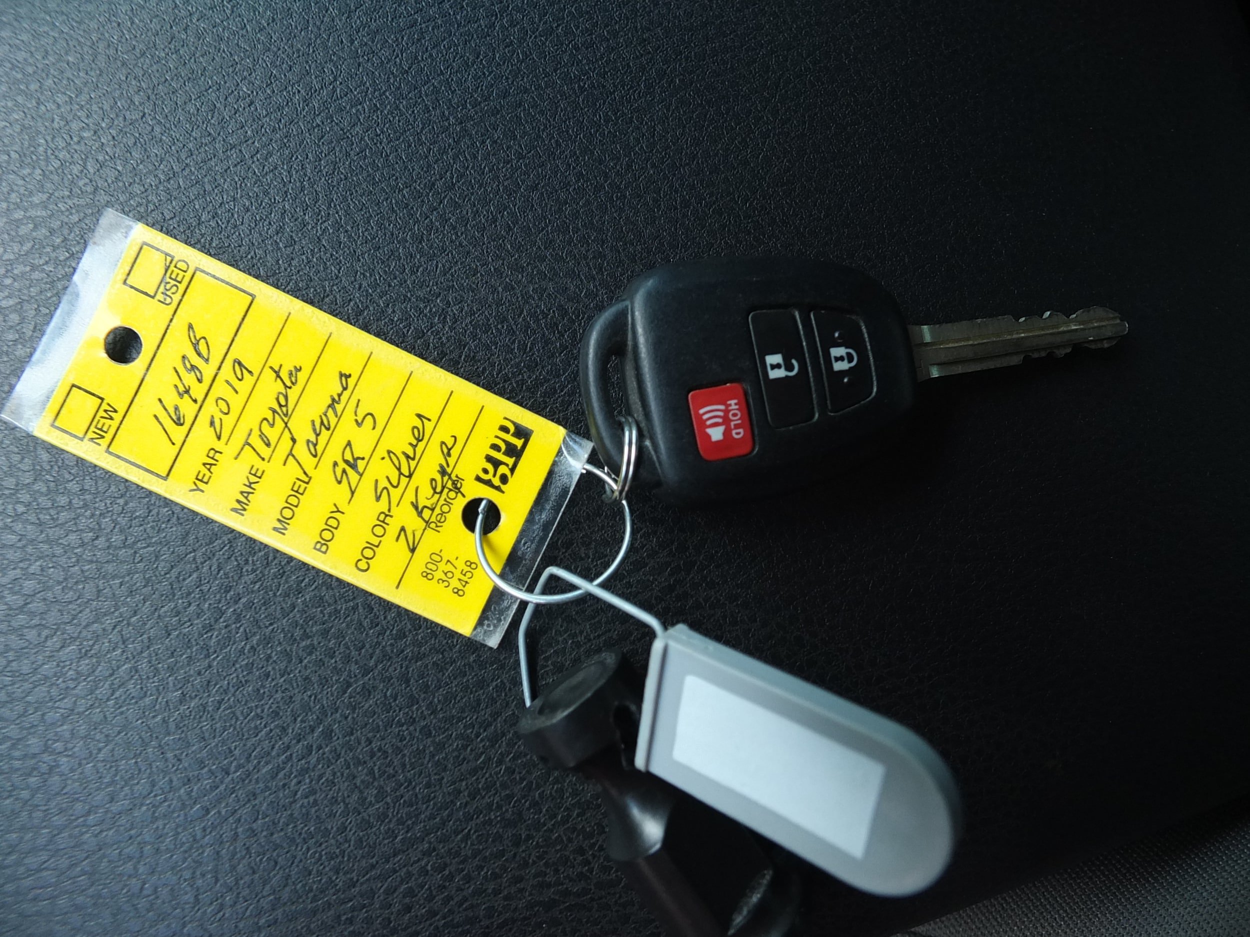 Used 2019 Toyota Tacoma SR5 RWD image 25