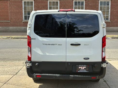 Used 2017 Ford Transit 350 XLT RWD image 5