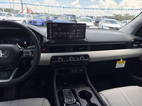 New 2026 Honda Pilot Elite image 21