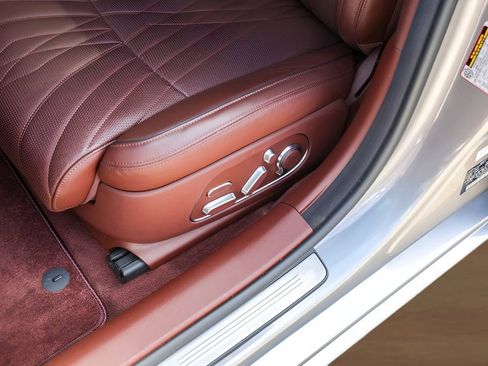 Used 2025 Genesis G90 3.5T image 8