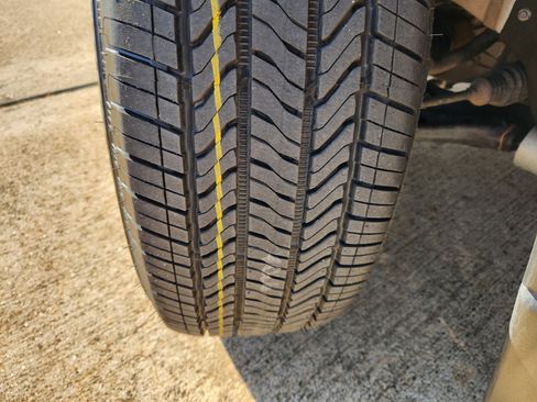 Certified 2023 Chevrolet Traverse LT image 12