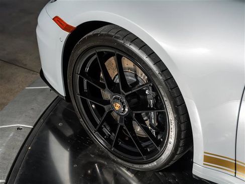 Certified 2026 Porsche 911 Targa 4 GTS image 27