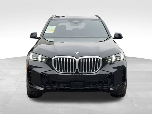 Certified 2024 BMW X5 xDrive40i w/ M Sport Package AWD/4WD image 13