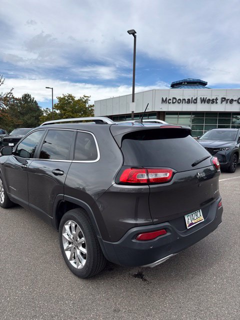 Used 2015 Jeep Cherokee Limited w/ Luxury Group FWD image 7