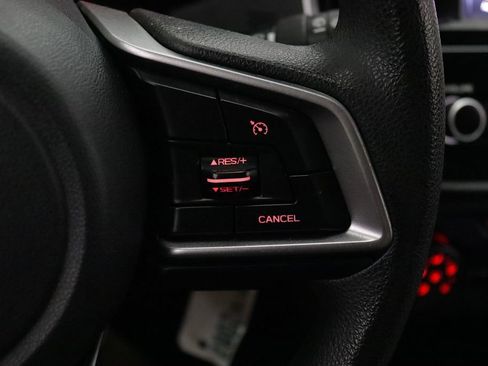 Used 2019 Subaru Crosstrek 2.0i AWD/4WD image 21