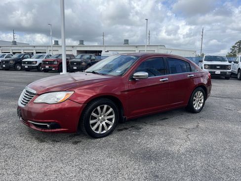 Used 2014 Chrysler 200 Limited w/ Sun/Sound Group image 4