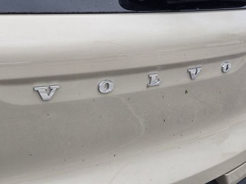 New 2026 Volvo XC40 B5 Plus AWD/4WD image 10