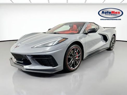 Used 2025 Chevrolet Corvette Stingray Premium Cpe w/ Z51 Performance Package RWD image 5