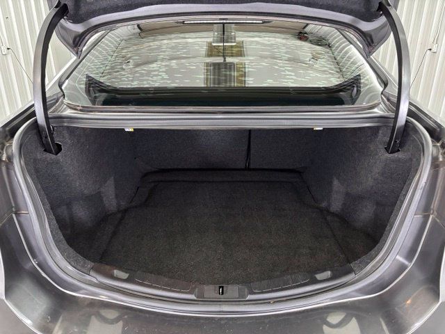 Used 2017 Ford Fusion SE FWD image 12