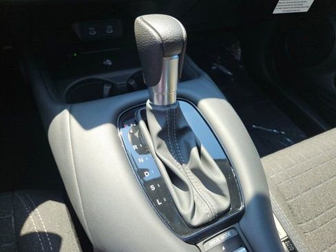 Used 2025 Honda HR-V LX image 18