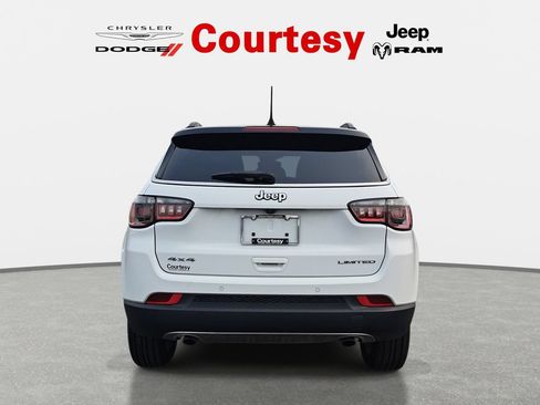 Certified 2023 Jeep Compass Limited AWD/4WD image 5