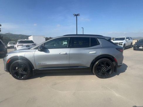 Used 2024 Chevrolet Equinox EV RS image 5